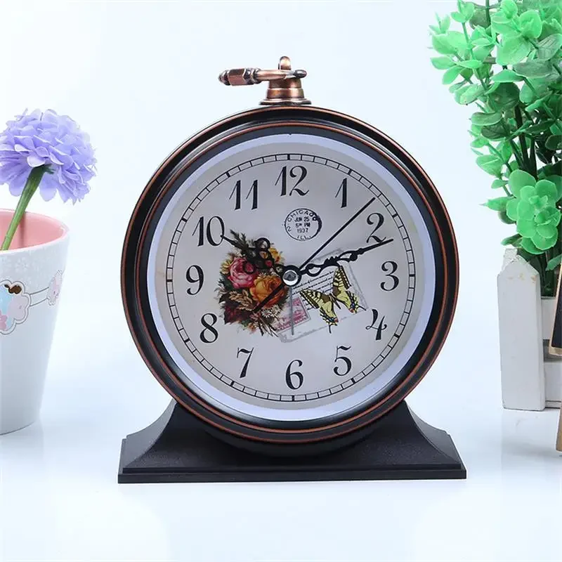 Retro Style Metal Alarm Clock Creative Students Children's Birthday Gifts Bedroom Ornaments Desk Alarm Clock