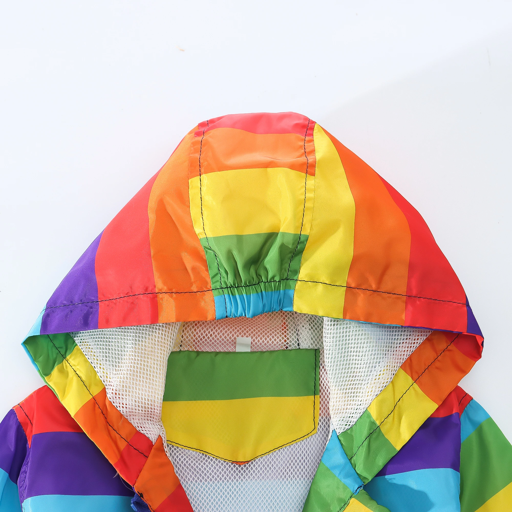 Spring and Autumn Boys\' Sprint Coat Fashion Rainbow Stripe Windproof Hooded Zipper Sprint Coat Jacket