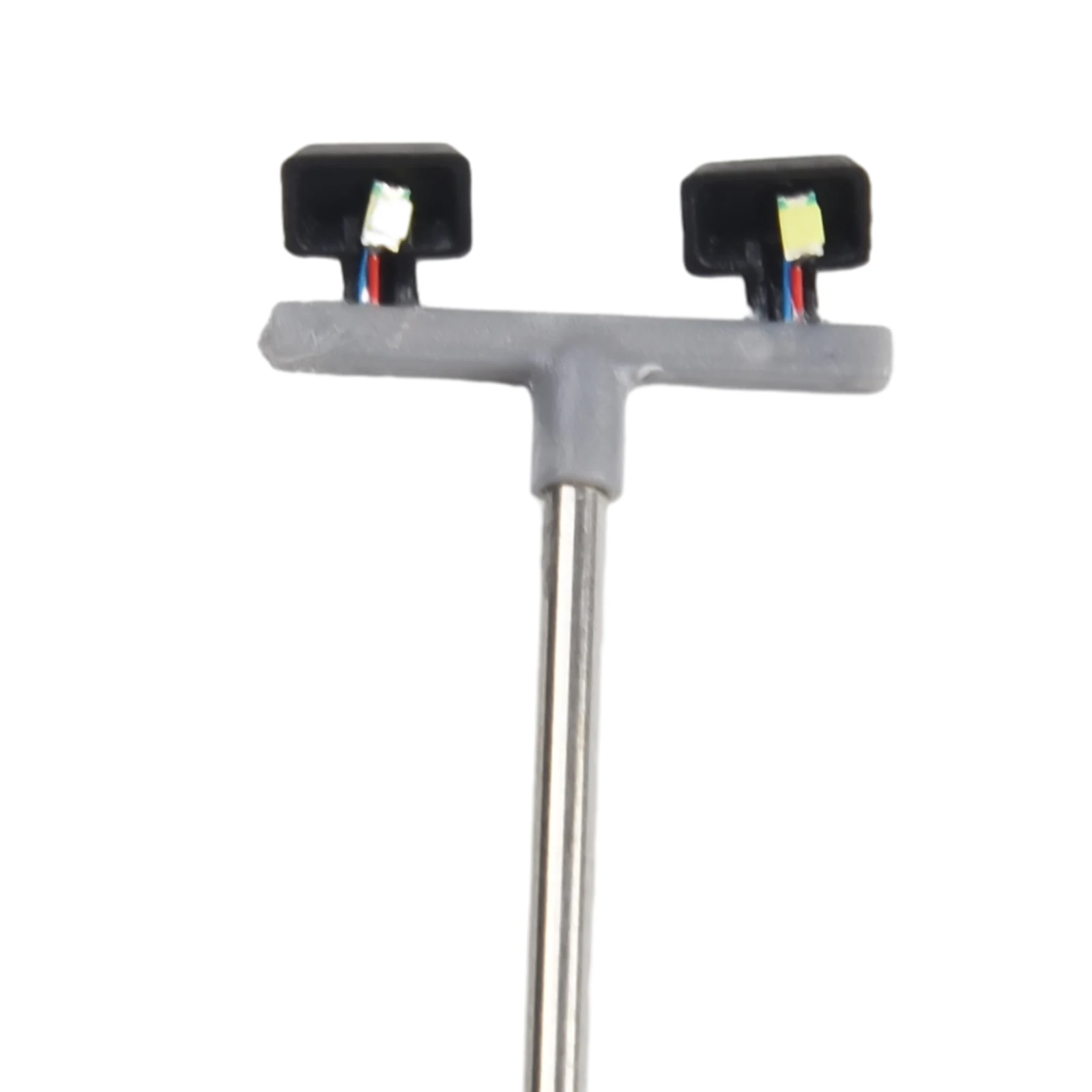 1:76 Scale Twin LED Yard Lights Set of 5 for OO Gauge Model Railways Train Layout Accessories and Garden Scene Building