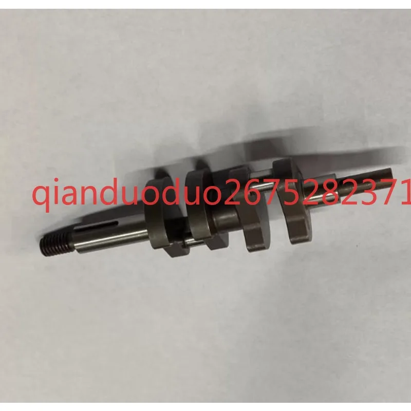 Suitable for Tuoyang L200 double cylinder air-cooled methanol engine assembled metal toy engine AC spare version can be started