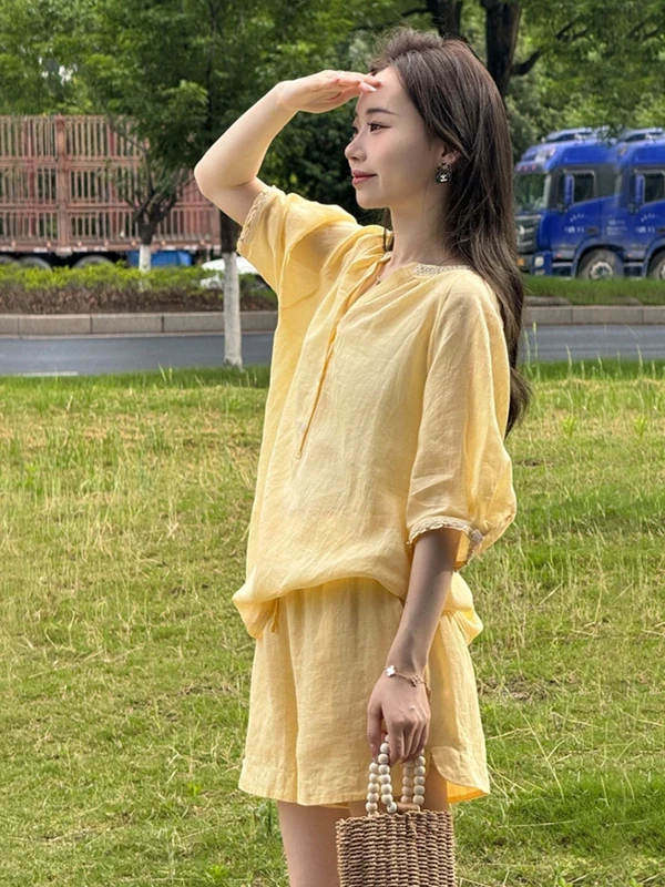 Anti-Aging Small Size Women's Linen irt And orts Set Summer Faionable Casual Wear V-Ne ort Sve Two-Piece Suit