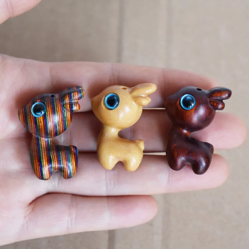 Bonito adorno de figura de gato de sándalo, Mini estatuilla de gato de la suerte, accesorios de escritorio para decoración Interior del hogar, colgante de llave de regalo único