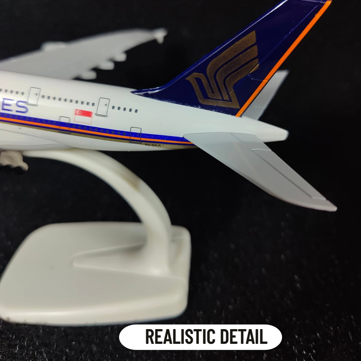 Scale 1:250 Metal Aircraft Replica,  Singapore A380 Airplane Aviation Model Office Home Decor Miniature Art Kid Fidget Boy Toy