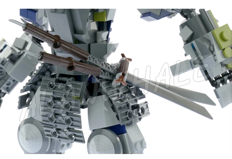 550pcs Shinobi Oni Titan Samurai Mech Harumi Lord Disc Shooter Posable Arms 10937 Building Block toys Compatible With Model