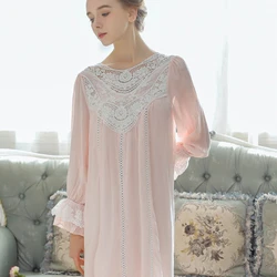 Women Autumn White Embroidery Robe Long Peignoir Vintage Romantic Nightgowns Victorian Cotton Night Dress Princess Sleepwear