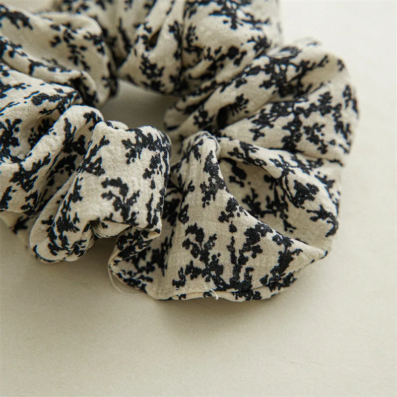 Korean New Simple Light Luxury Fashion Senior Feeling Flower Fabric Large Intestine Elastic Band Accessories Scrunchies Hair Tie