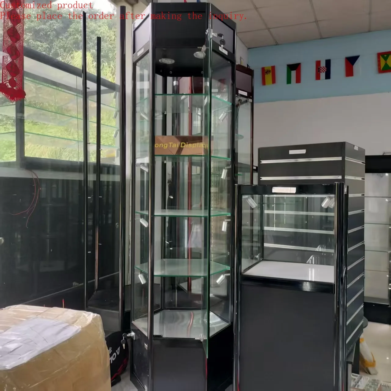 

Custom.Comprehensive View Full Height Showcase Hexagonal Single Glass Door Down Light for Wall Cabinet High Rise Display Stand