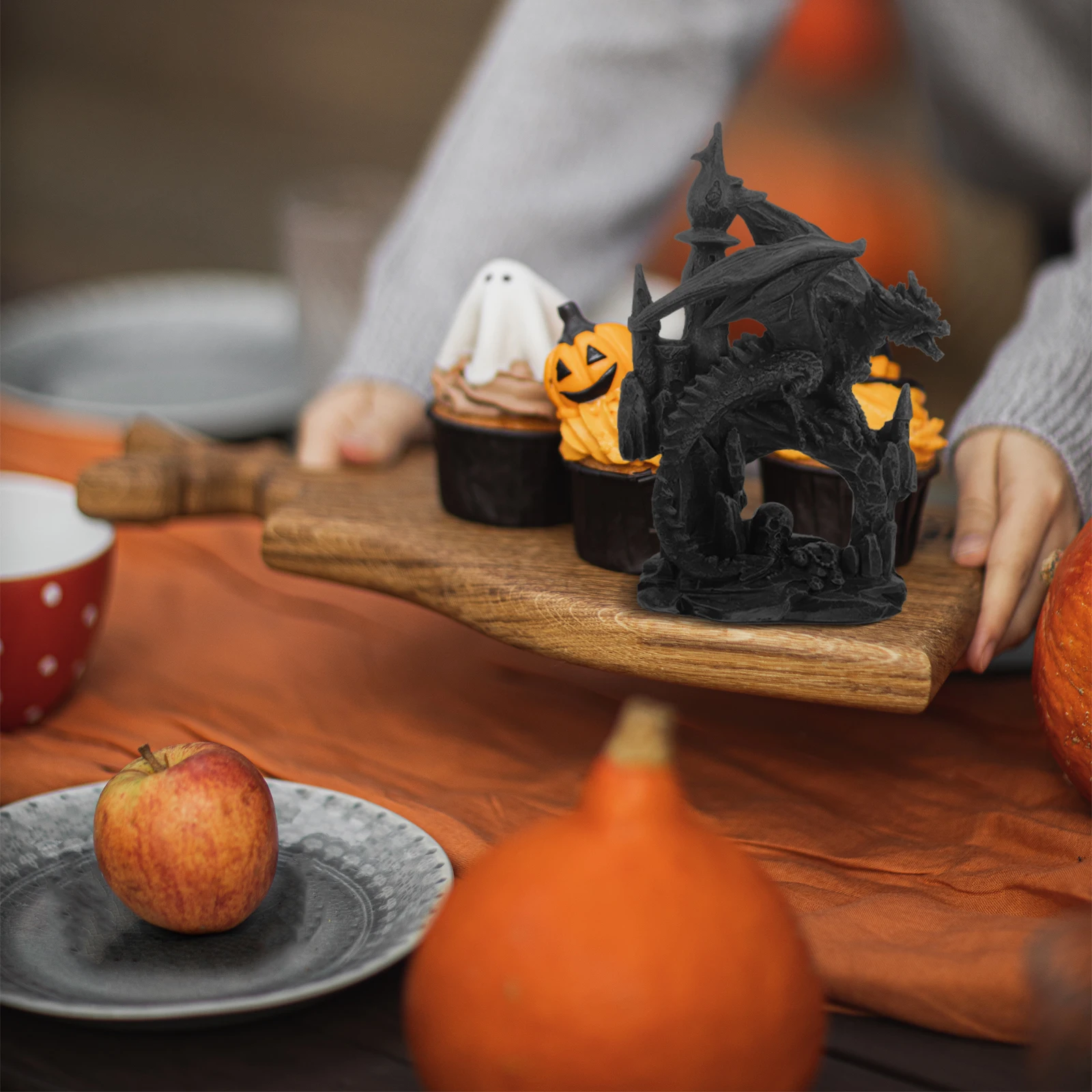 

1pcs 3D Resin Dragon Statue Halloween Decor Bedroom Living Room Desktop Ornament Outdoor Garden Shelf Gothic Horror