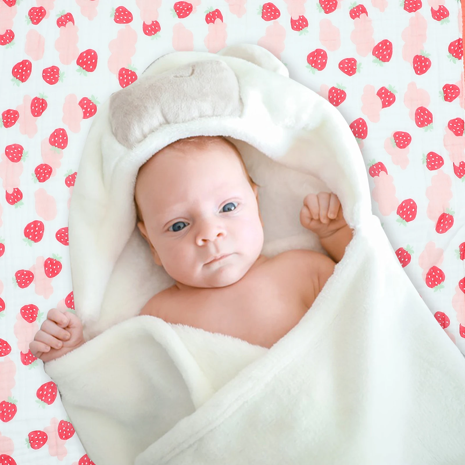 

Infant Cotton Towel 110x100cm Strawberry Print Soft Absorbent Baby Bath Towel Quilt Cartoon Design Comfortable Household Bath