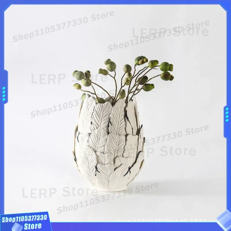 Modern Minimalist Ceramic Flower Vase Light Luxury Hollow Leaf Feather Splicing Ornament For Model Room Entrance Home
