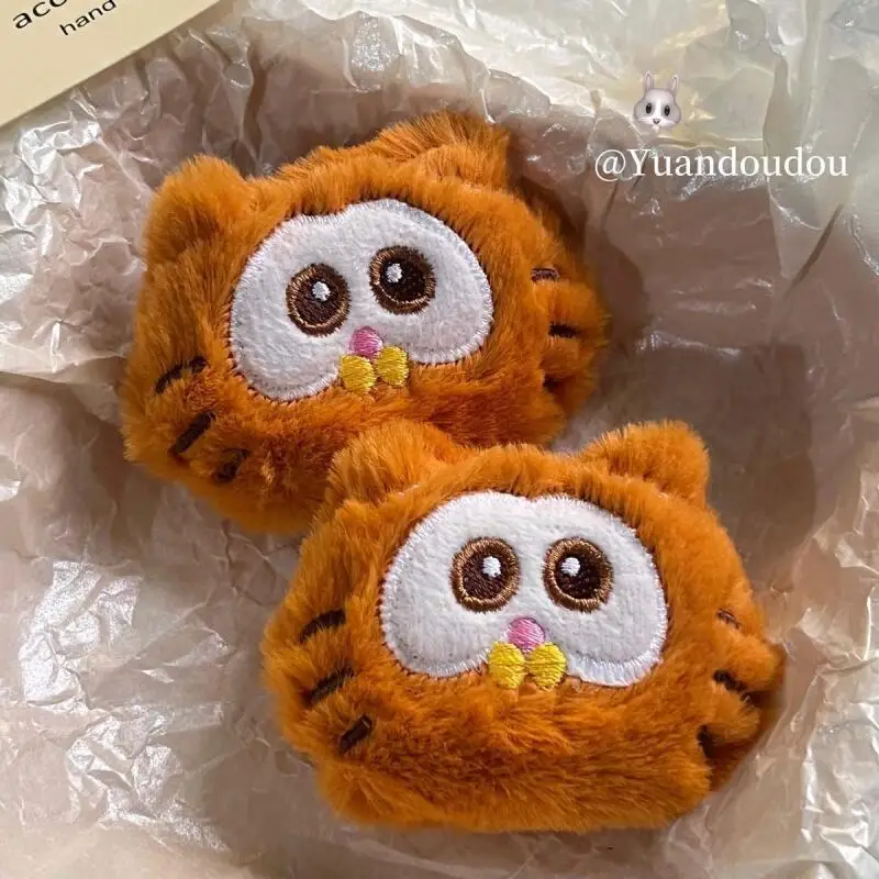 

Kawaii Garfield мультяшная плюшевая кукла, заколка для волос, головной убор в стиле аниме, милая милая челка, боковой зажим, универсальная повязка для волос, подарок на день рождения для девочек
