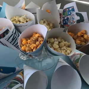 Acrylrunde Eiskegel Dessert, Ausstellungsständer, Hochzeitsfeierquellen, Abendessen und Barzubehör, 6, 8, 16 6 Hauptverkauf Acrylunterstützung für Eiscreme - №5