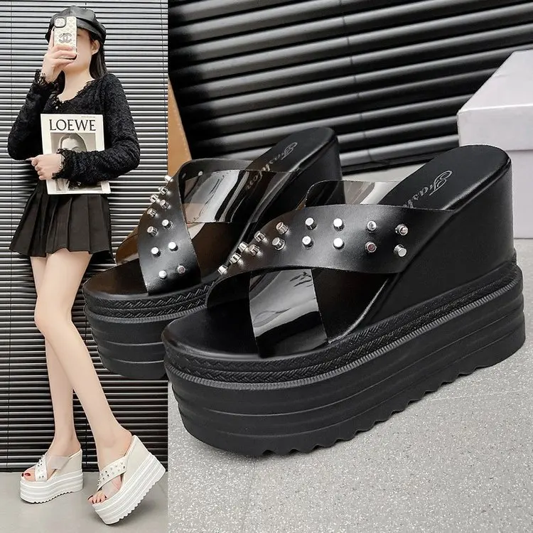 Thick-soled Platform Flip-flops Summer 2025 Fashion New Punk Riveted Slippers Sponge Bottom Ladies Outside High Heels Slides