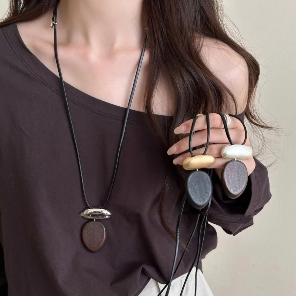 Vintage Leather Rope Pendant Lightweight Matte Metal Block Sweater Chain Adjustable Length Wooden Oval Women