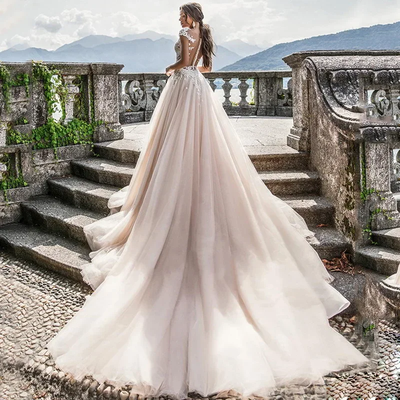 Customzied  Elegant Women Boat Neck A-line Appliqué Lace Wedding Dress For Bride Illusion Cap Sleeve Church Wedding Gowns