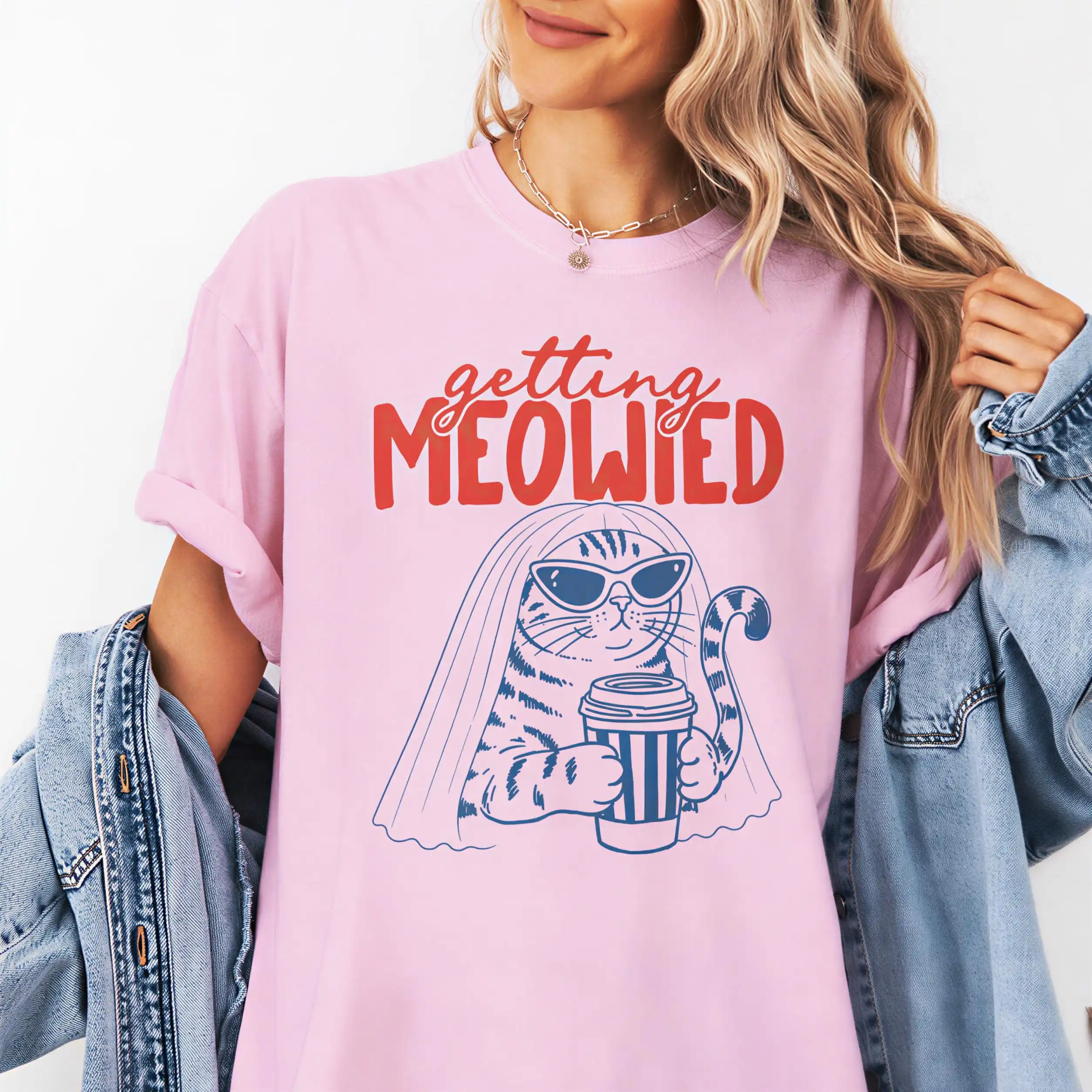 Getting Meowied Shirt, Funny Cat Bride Tee, Cat Wedding Shirt, Bachelorette Cat Lover Gift, Bridal Shower Graphic Tee