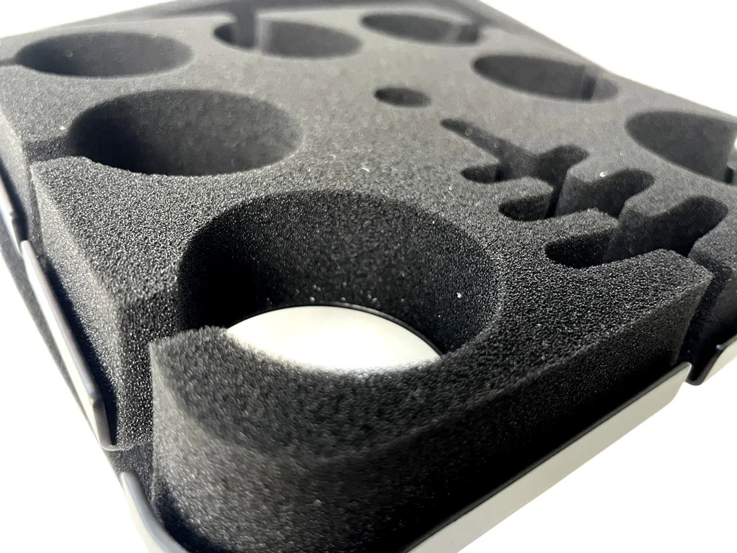 Multi-Mikrofonhalter für bis zu 7 Mikrofone. Quadratischer Tabletthalter. 7 Mikrofonhalterstange aus Metall, 6-in-1-Schaumstoff-Windschutzscheibe mit 7 Kabelständer – Detail 3