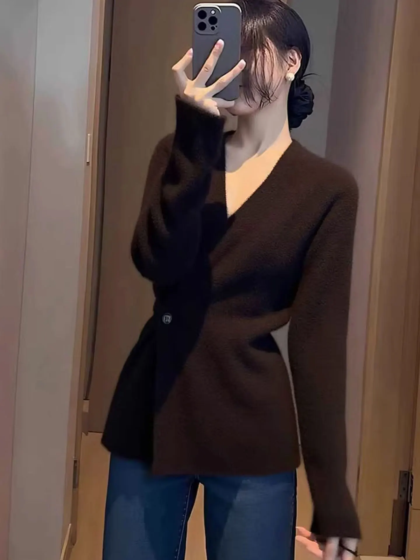 

Ele Pure Color V-Ne Long Sve Camere Knitwear Slimming Top Spring Commute Korean Sle Regular Fit Warmth Heating