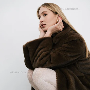 Luxury Faux Mink Coat 5 Neo Mint 2024 Winter Luxury Faux Mink Fur Coat Women Iconic Brand Long Outerwear Jacket Crystal Hooks Street Style Warm Overcoat 5