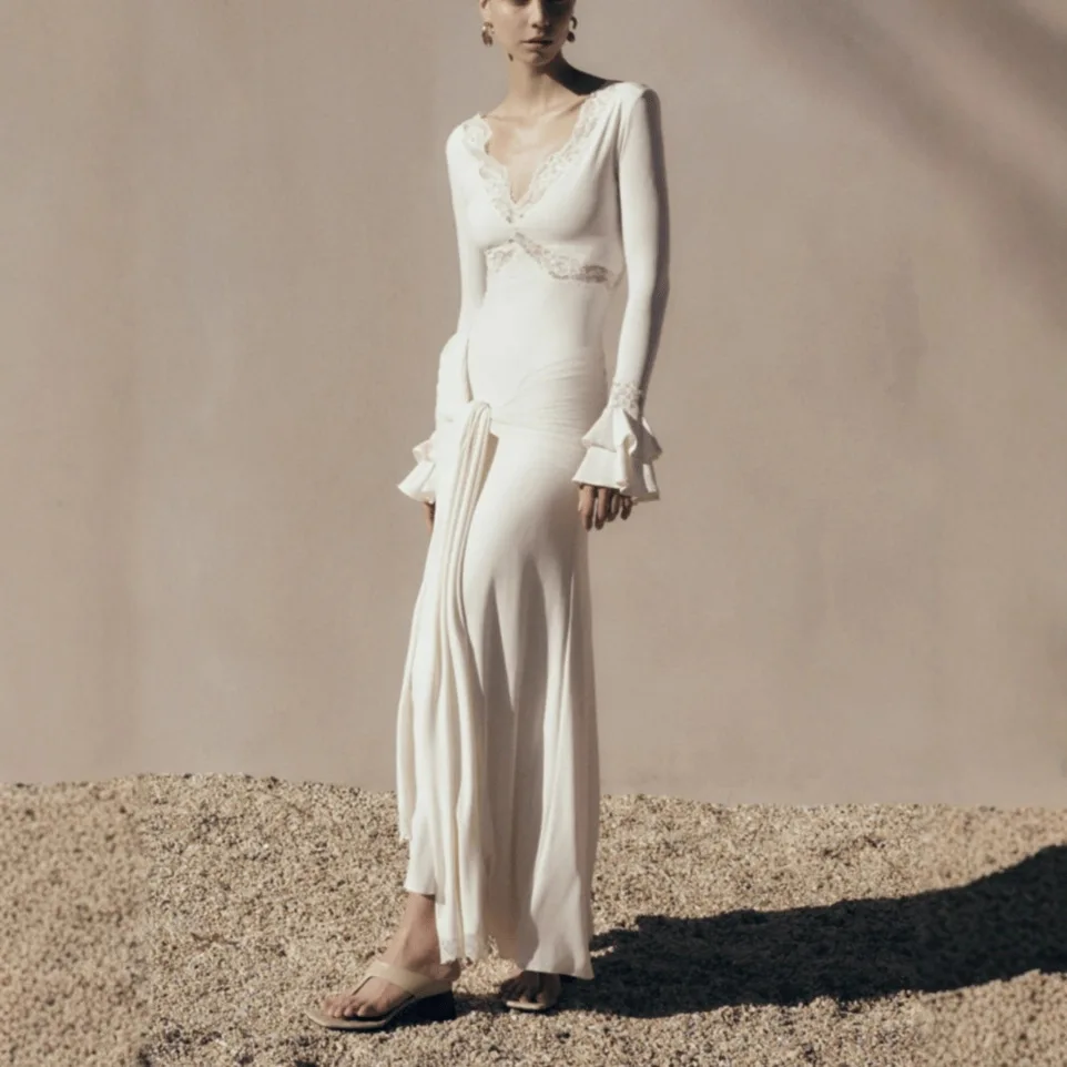 Robe en dentelle à manches longues pour femmes, européenne et américaine, manches en corne, streamer, tempérament, slim, nouvelle collection