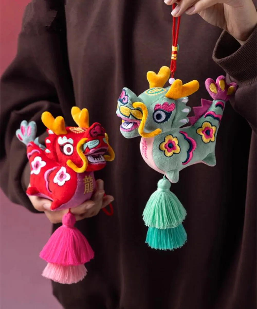 Chinese New Year Dragon Aromatherapy Pendant Sandalwood Embroidery Decoration Decorative Desk Car Home Handmade Craft Gift