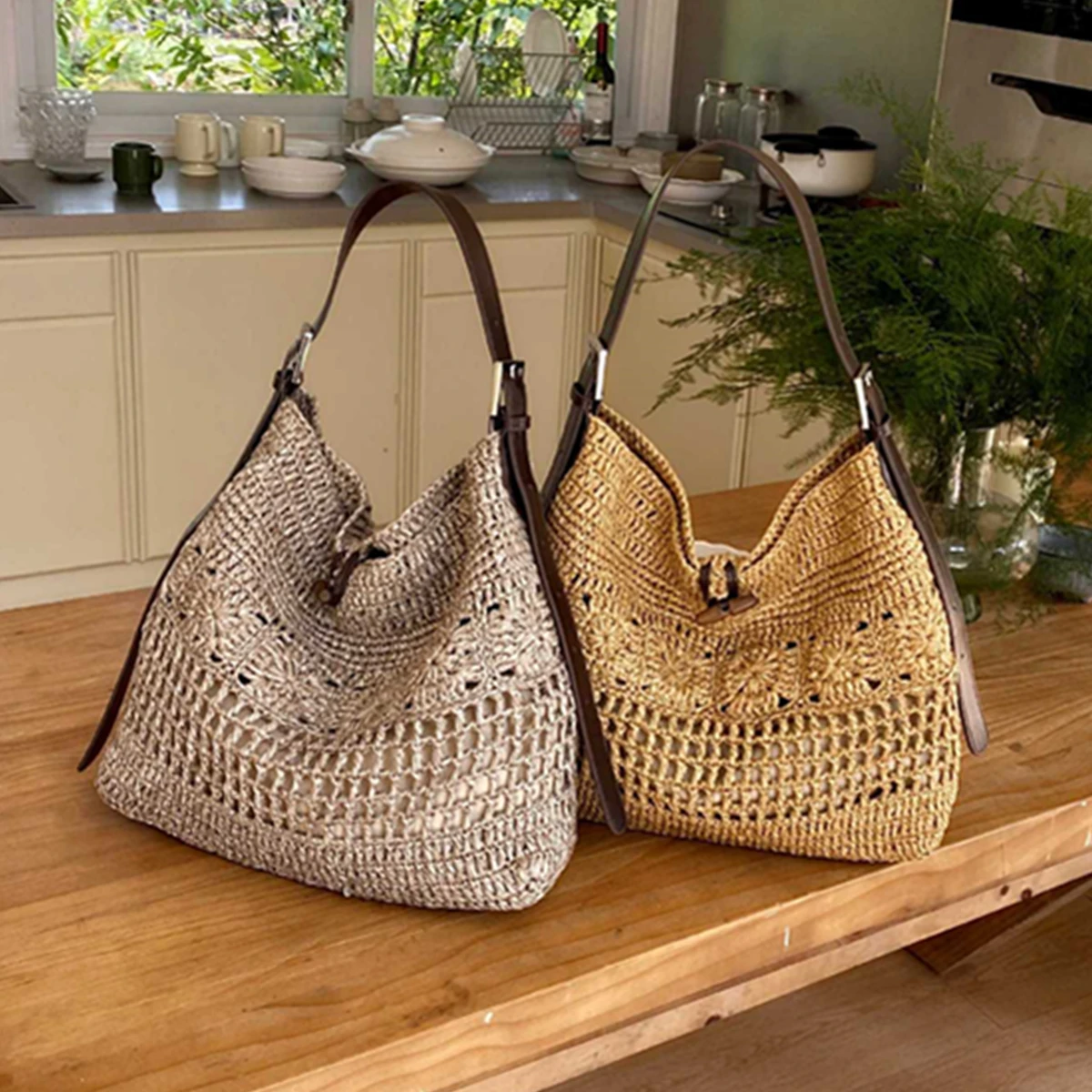 

Dave&Di French Lazy Handmade Raffia Crocheted Large Bag Retro Tote Bag Woven Minimalist Versatile Commuter Shoulder Bag Women