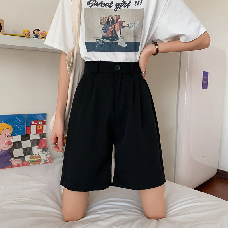 

plus Size Women's Suit Shorts Casual Wide Leg Pants High Waist Five-Quarter Length for plus Size Women with Thick Hips And Th...