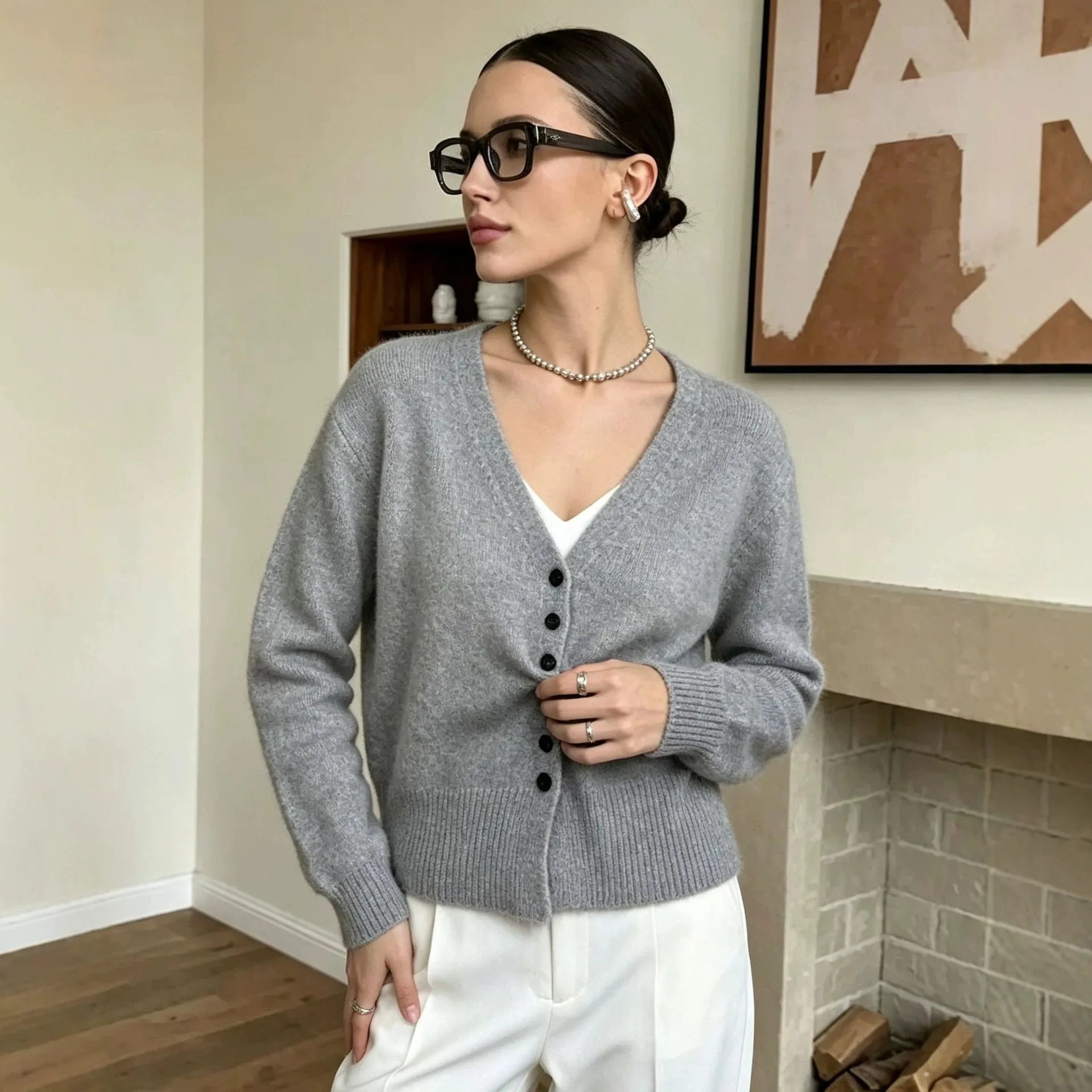Autumn New Loose Sweater Long Sleeve Single Breasted Outerwear Top White V-Neck Long Sleeve Knitted Soft Cardigan Women's