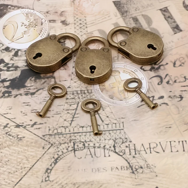 Retro Mini Alloy Lock Key Set, Matte Appearance, Round Head Design, Shell Material, No Assembly Required