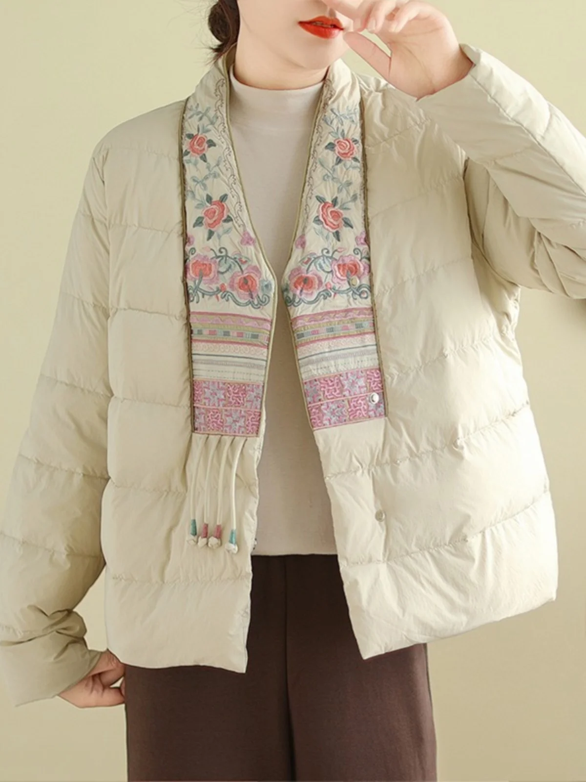 

Хлопковая куртка в стиле ретро в китайском стиле, женское зимнее теплое пуховое пальто с v-образным вырезом и вышивкой, верхняя одежда для тяжелой промышленности