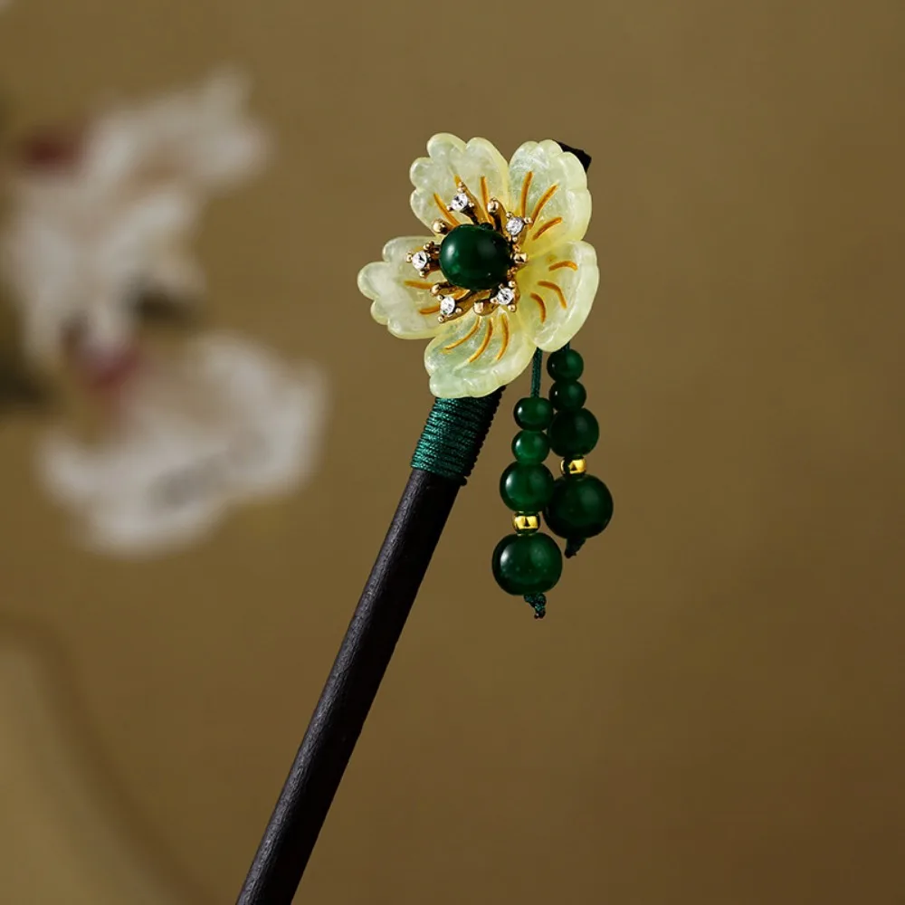 

Chinese Style Flower Hair Sticks Retro Handmade Wooden Hairpin Hair Fork with Tassel Hair Chopsticks for Wedding Party