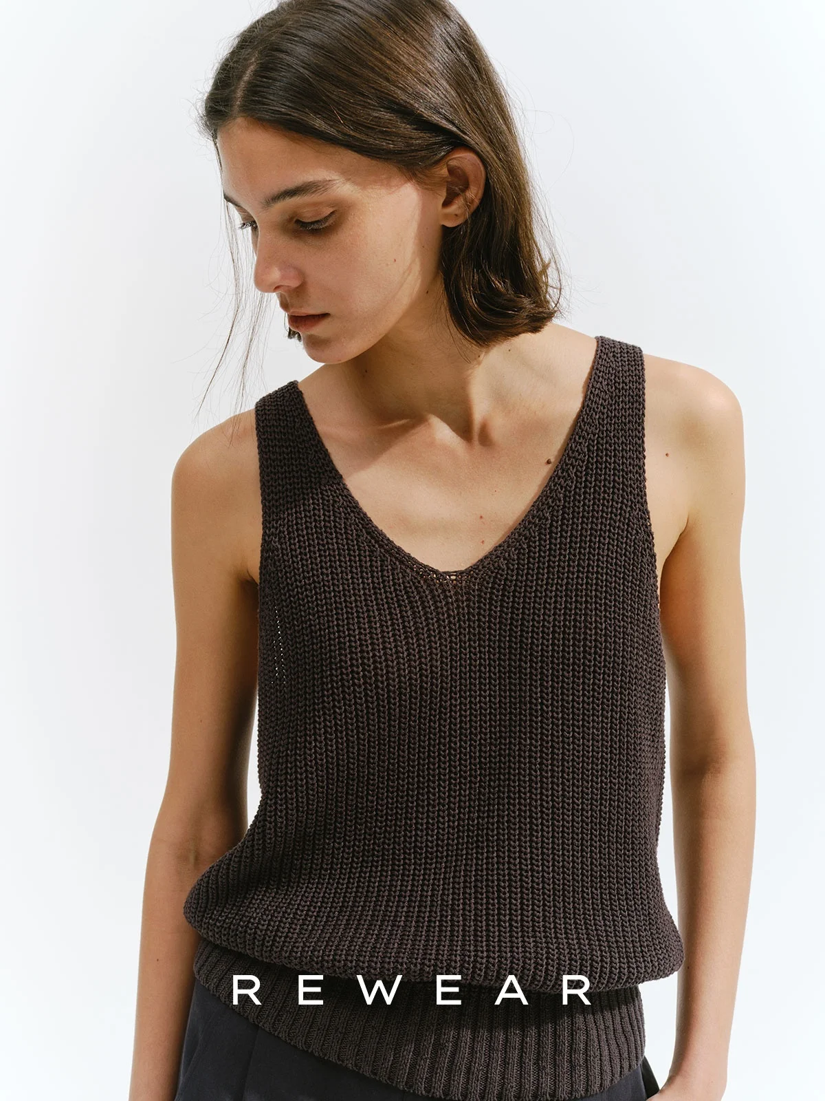 

REWEAR l Женский трикотажный жилет из лиоцелла и льна с V-образным вырезом, широким рубчиком, приятный к телу, прохладный, комфортный, свободного кроя, летний топ 6262