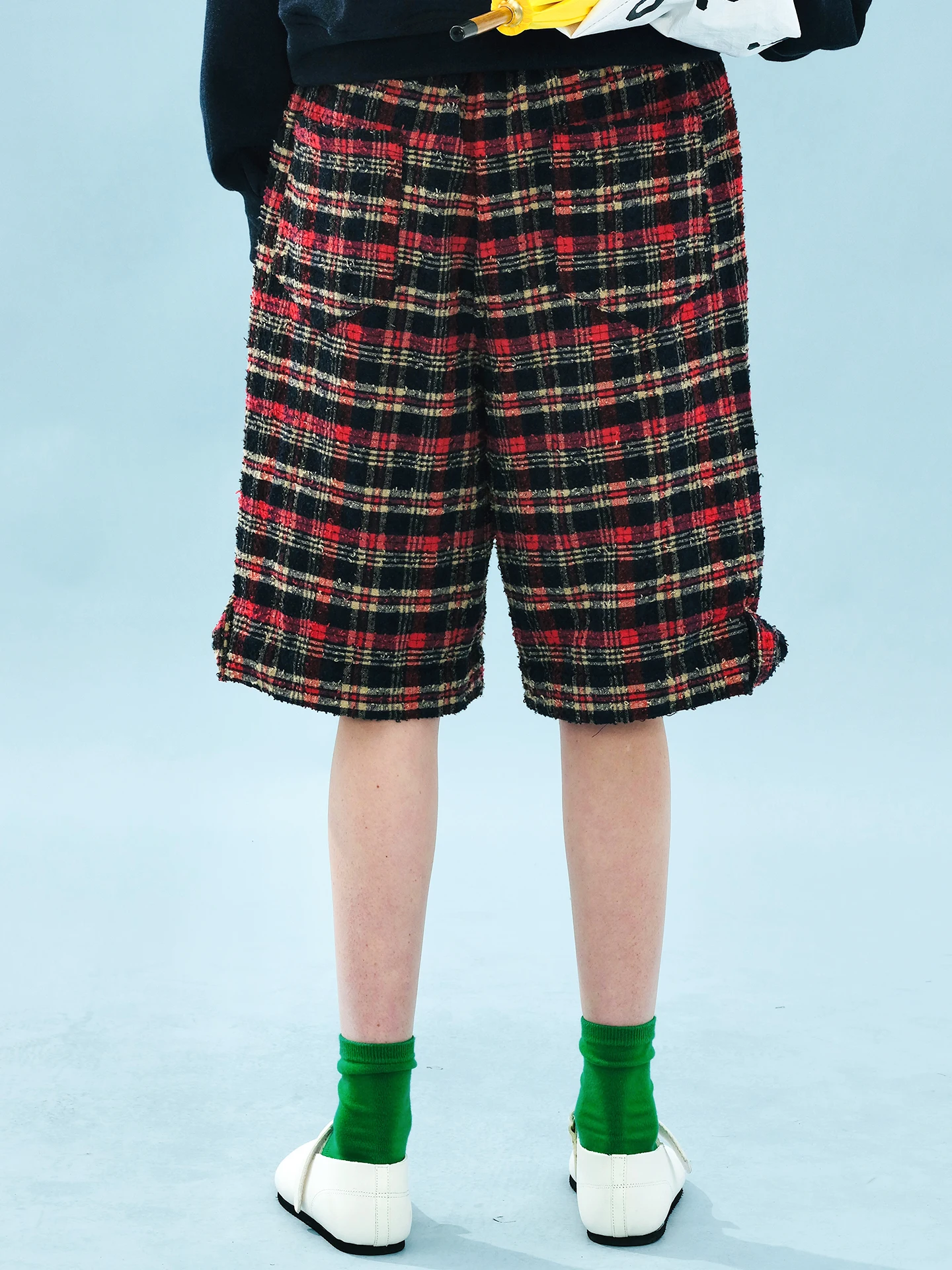 imakokoni 2025 여성 가을 ​​루즈한 붉은색 체크 무늬 워싱 텍스처 안감 캐주얼 5부 팬츠 255172