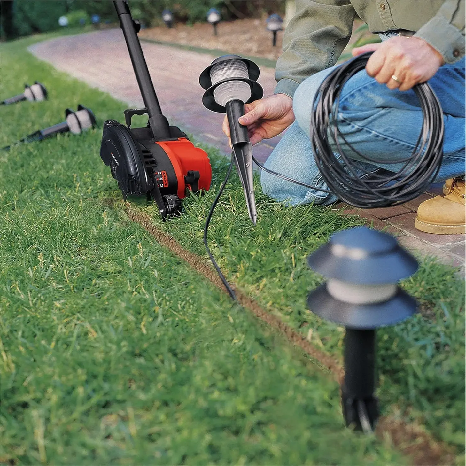 

12 Amp 2-in-1 Landscape Edger and Trencher, (LE760FF)