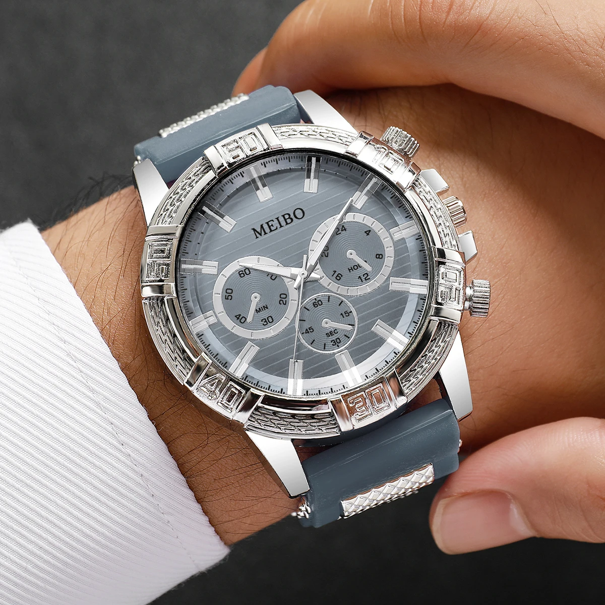 Fashion Men Sports Quartz Watch Grey Silicone Band Casual Male's Dress Wristwatches Clock Gift Relogio Masculino（Without Box）