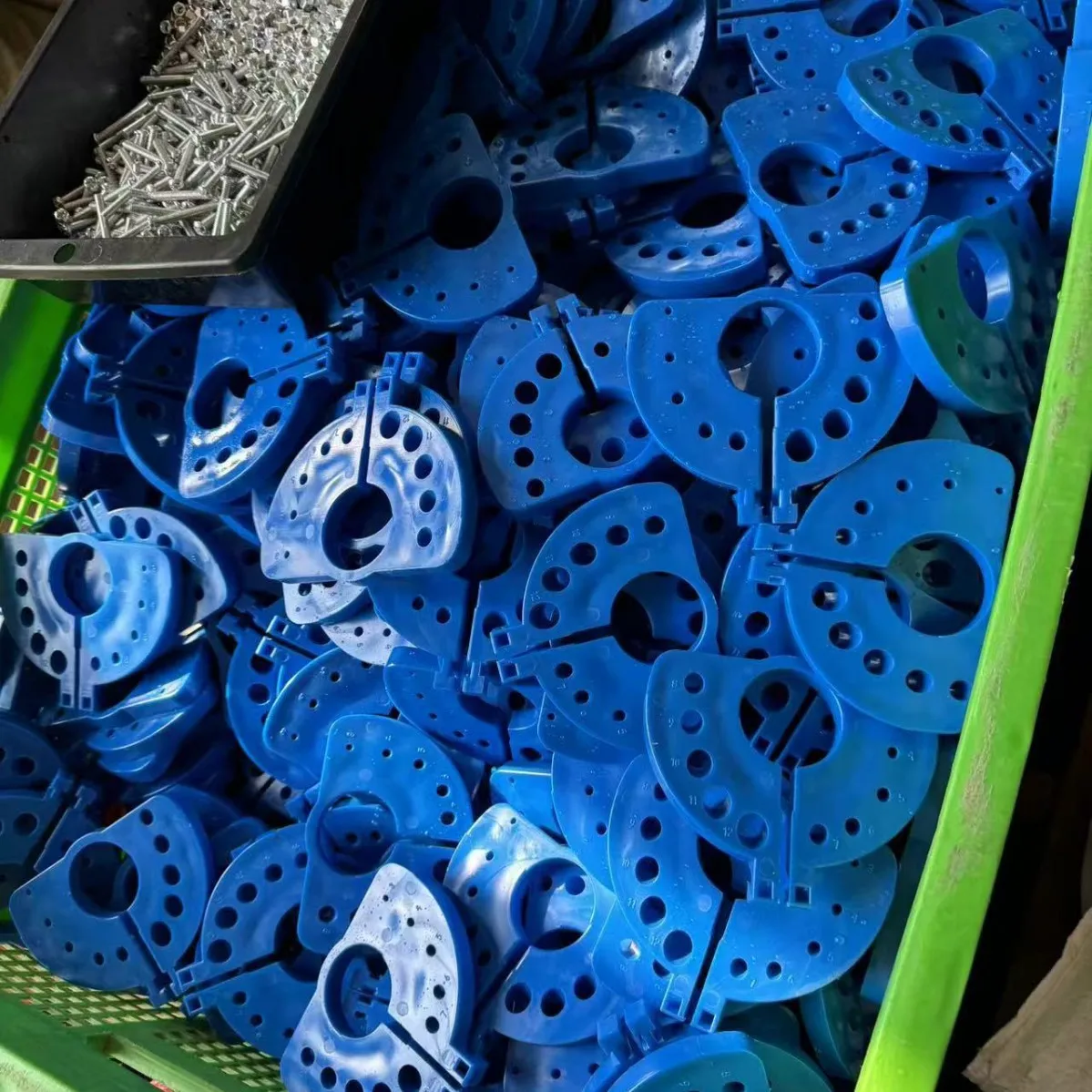 Multifunctional grinder with versatile grinding and drilling attachments for angle grinders