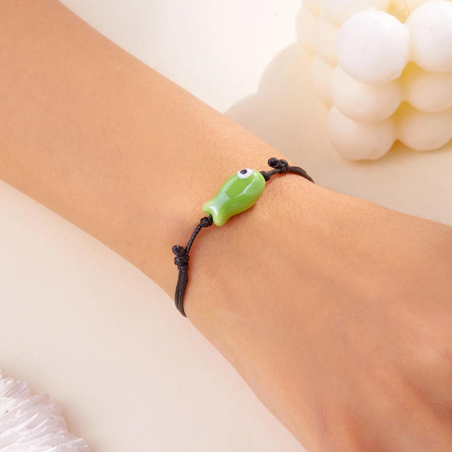 Minimalistisches Cartoon-Keramik-Fisch-Armband für Damen und Herren, niedliches buntes Tier, handgefertigtes geflochtenes Armband, glücklicher Freundschaftsschmuck – Detail 15