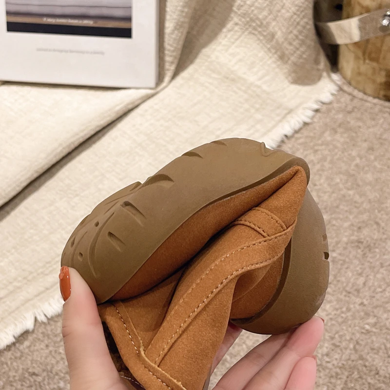 어린이 가죽 부츠 둥근 앞코 단색 여자 짧은 부츠 한국 스타일 2025 가을 겨울 신상 어린이 따뜻한 신발 부드러운 밑창