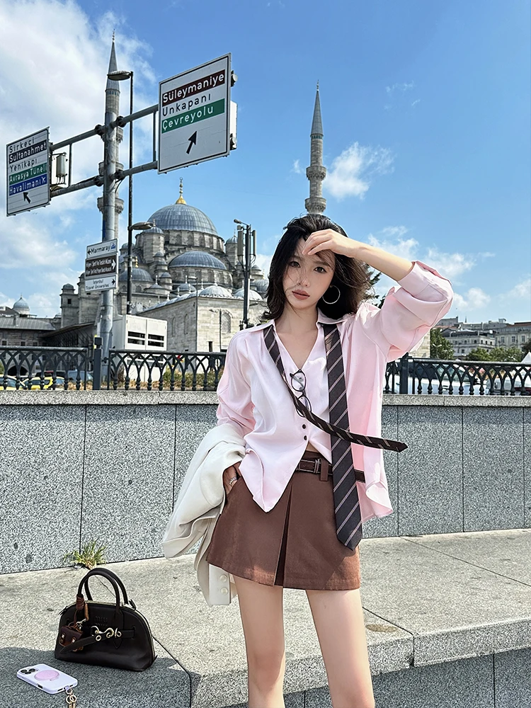 

Розовая модальная рубашка оверсайз ZQ для женщин, повседневная, с длинным рукавом, свободного кроя, модная, с заниженной линией плеч, осенняя новинка