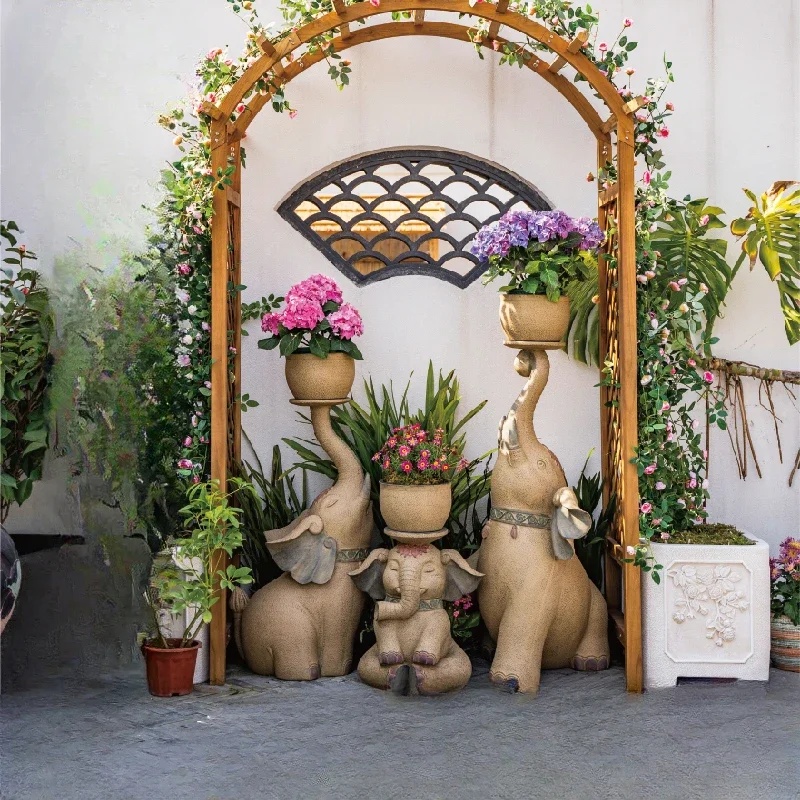 Chinese-style courtyard landscaping arrangement cute baby elephant flower pot villa garden decoration outdoor yard