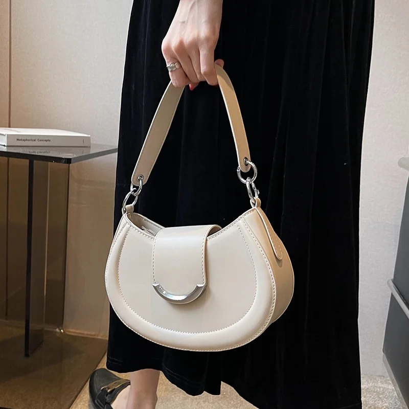 

Advanced Texture Small Bag Women Spring/Summer 2023 New Niche Messenger Bag Popular Women Shoulder Underarm Saddle Bag