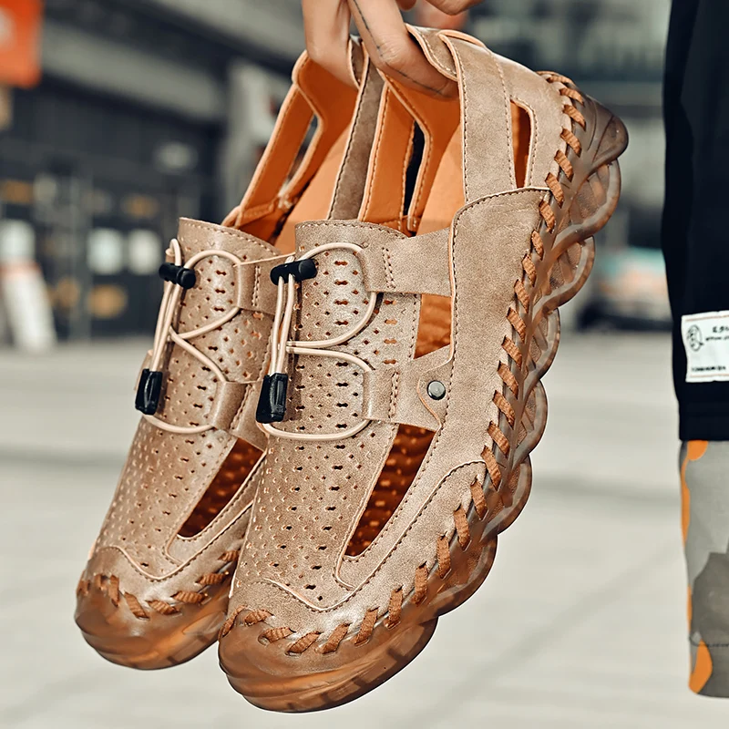 Designer Brand Men's Hollow Out Sandals Trend Beach Shoes Outdoor Camping Shoes Hiking Men's Casual Shoes Handcrafted Summer