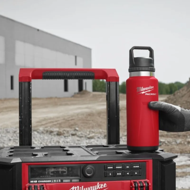 Milwaukee 48-22-8382R/48-22-8396R/48-22-8397R PACKOUT™ Insulated Bottle With Chug Lid Power Tool Accessories