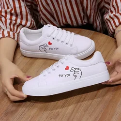 2024 New Fashion White Breathable Women Running Shoes Spring Autumn Embroidered Flower Lace-Up Casual Sneakers Zapatos De Mujer