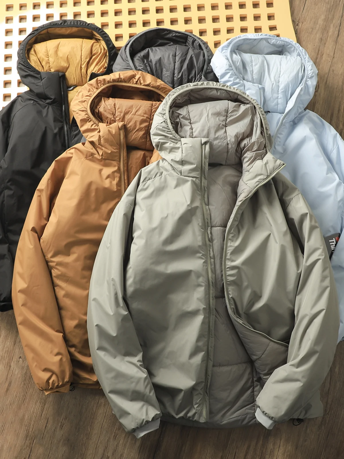 

Outdoor Men's Thiened Cotton Jaet with Heating Fiber New Snowy C Cotton Windproof Winter Coat Warm Hooded Youth Trend