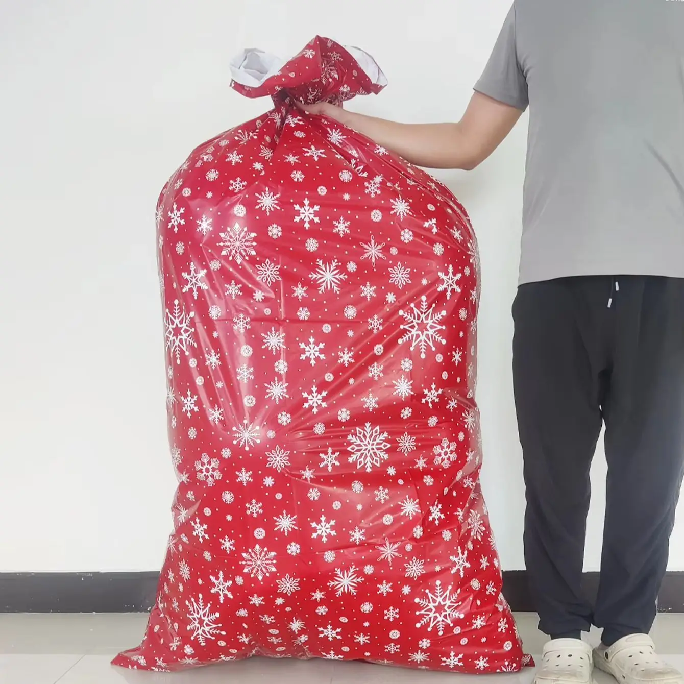 101x178 سنتيمتر كبيرة العملاق حقيبة عيد الميلاد سانتا كلوز ضخمة هدية حقيبة التخزين ندفة الثلج الأحمر البلاستيك شجرة عيد الميلاد بالون حقيبة النقل