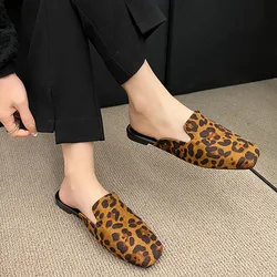 Leopard mieszkania klapki buty damskie kapcie projektant nowe klapki japonki buty Casual Walking Comfort Slingback Zapatillas Mujer slajdy