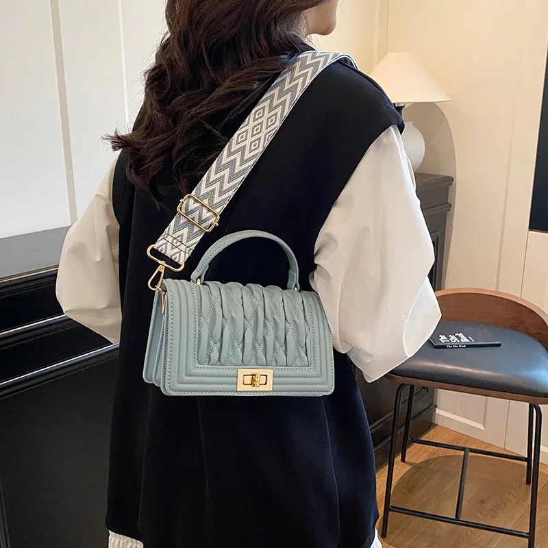 

2025 High-End Minimalist Clutch Mini Bag For Women With Luxury Leather And Trendy Fashion Appeal