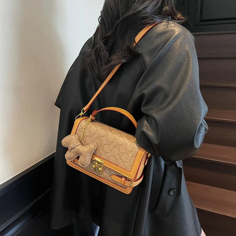 

Status Diaper Bag Designer Diaper Bag For Women Luxury Leather Tote Elegant Crossbody Bag Stylish Luxury Brand