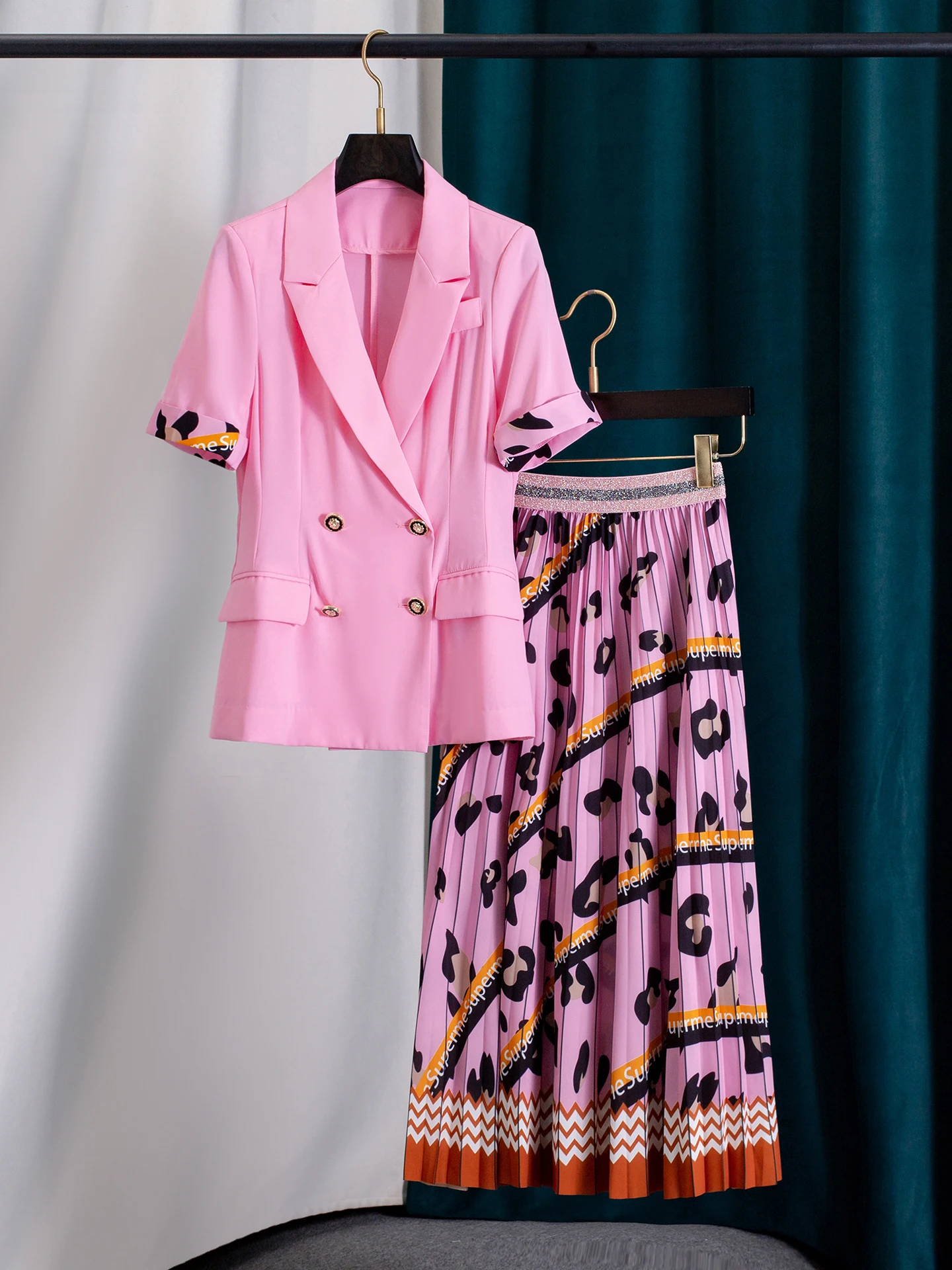 

Elegant Pink Summer Thin Suit Jacket Short Sleeve Women's Set Dress A-Line Pleated Long Skirt Two-Piece Suit Professional Wom...